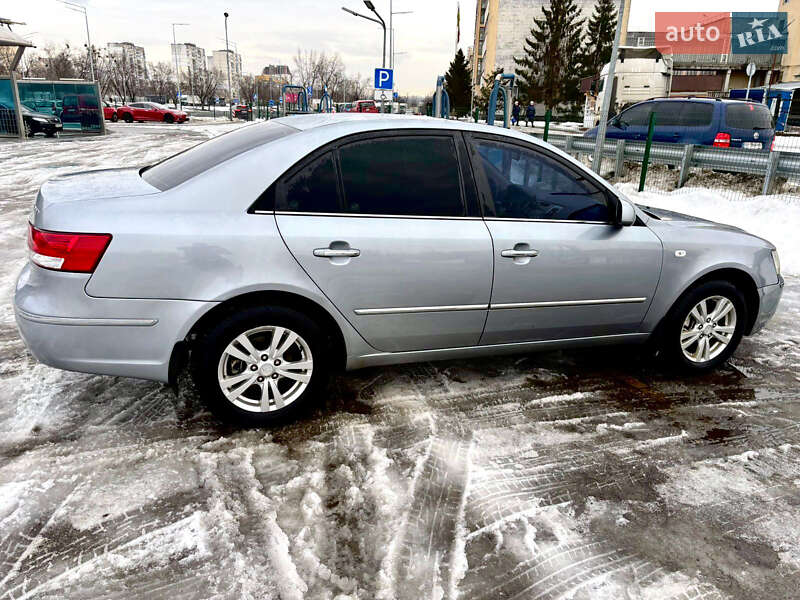 Hyundai Sonata 2008
