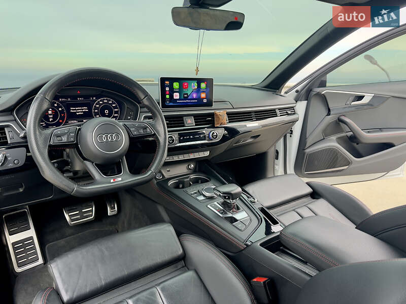 Audi A4 2019