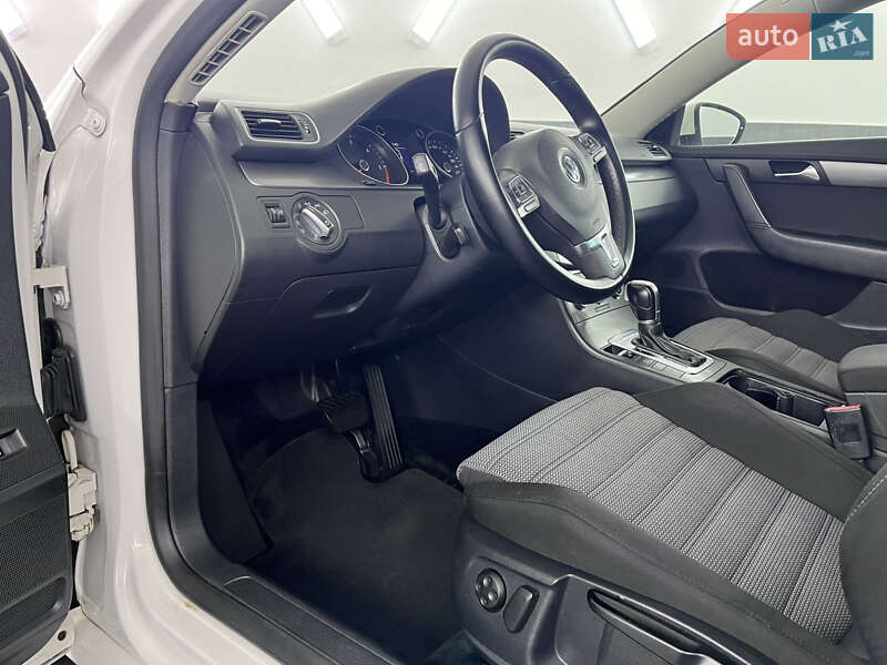 Volkswagen Passat 2013