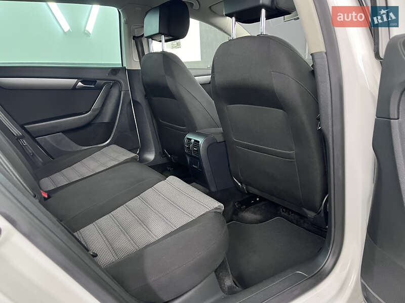 Volkswagen Passat 2013