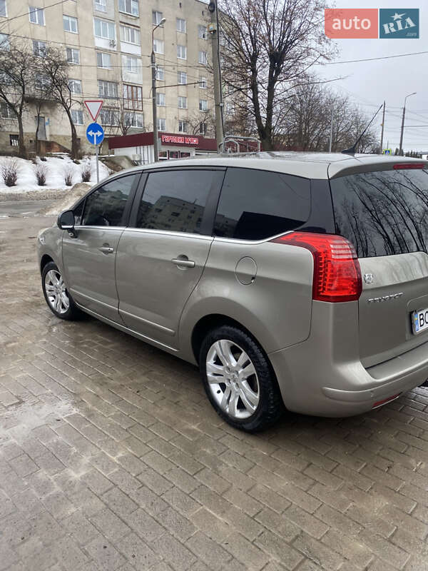Peugeot 5008 2010