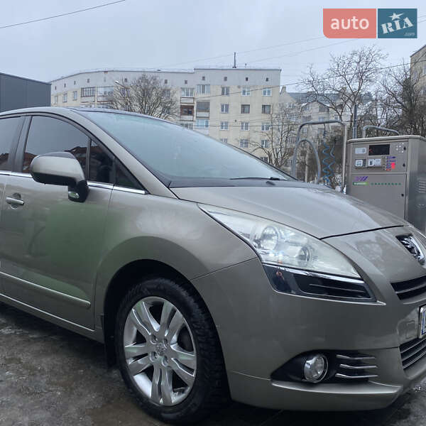 Peugeot 5008 2010