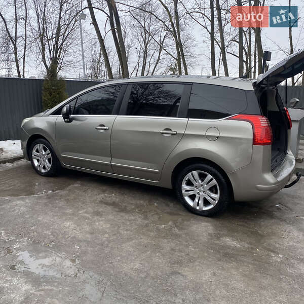 Peugeot 5008 2010