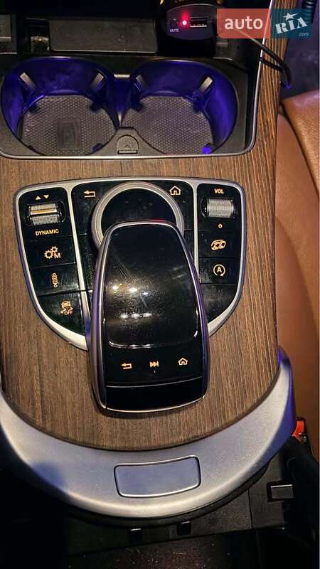 Mercedes-Benz C-Class 2019