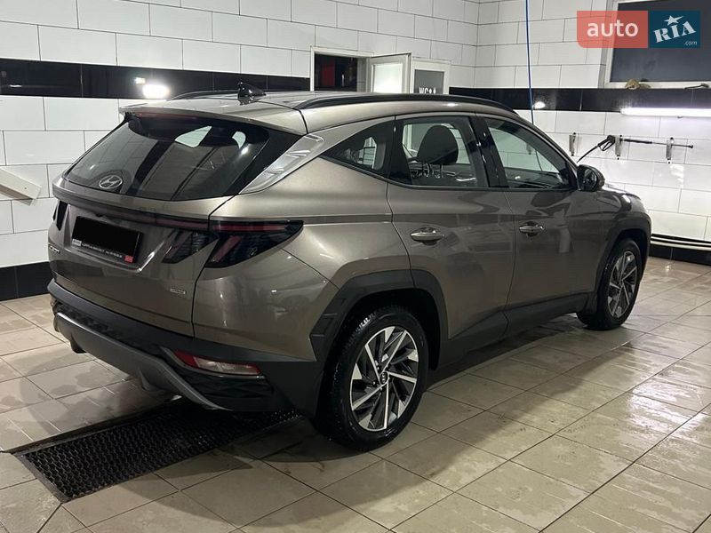 Hyundai-4