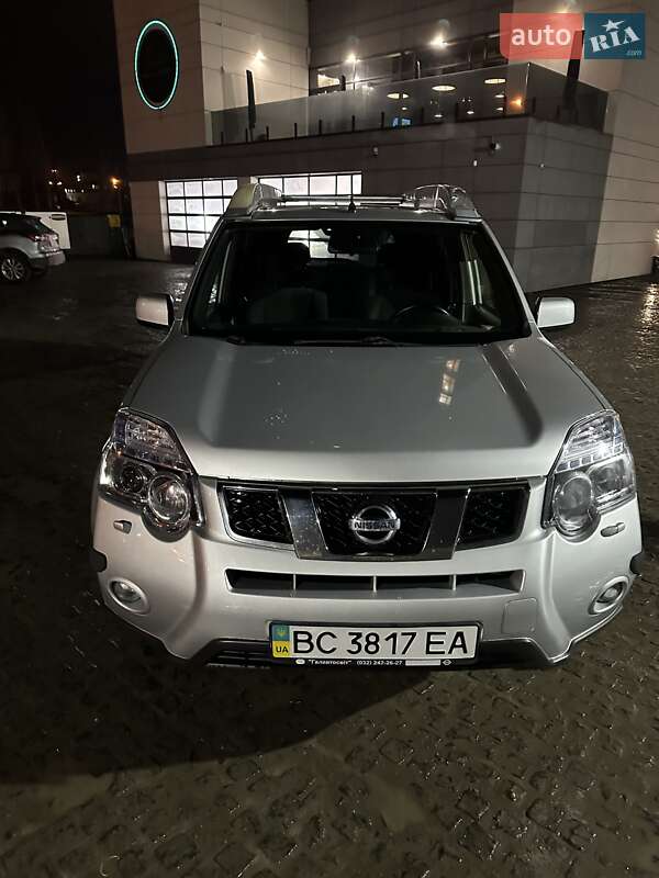 Nissan X-Trail 2012