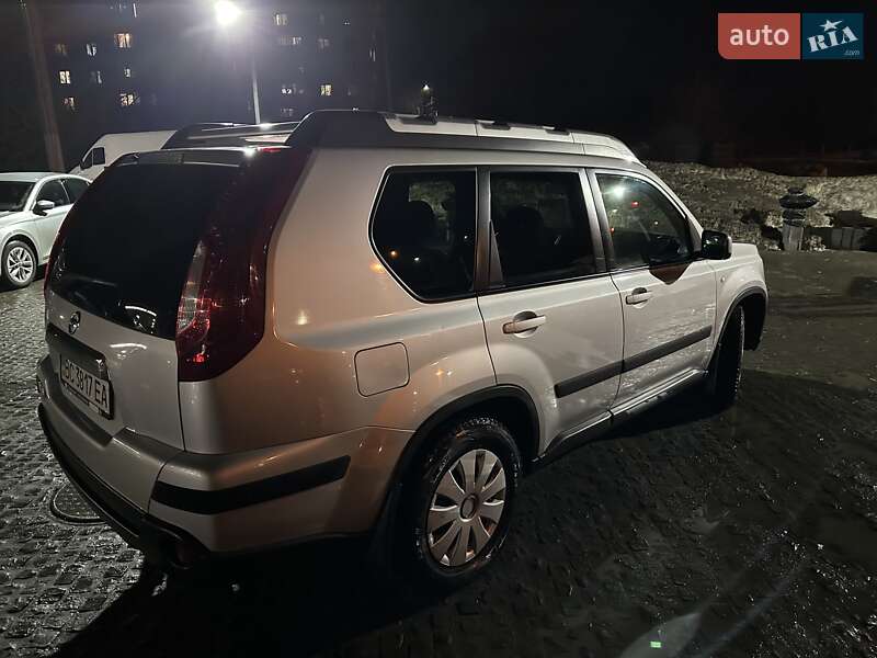 Nissan X-Trail 2012