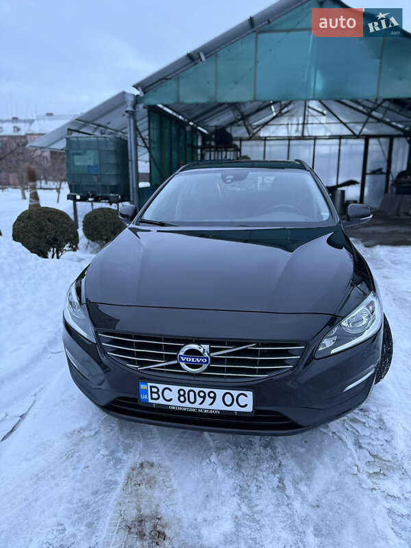 Volvo V60 2015