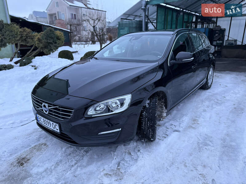 Volvo V60 2015