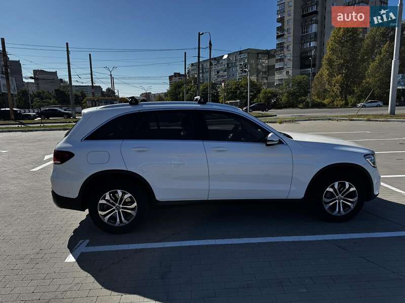 Mercedes-Benz GLC-Class 2020