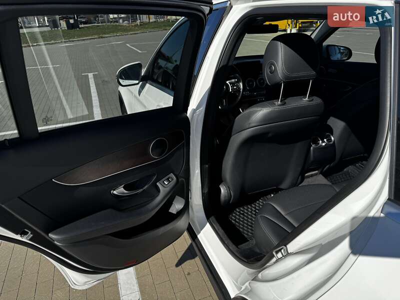 Mercedes-Benz GLC-Class 2020