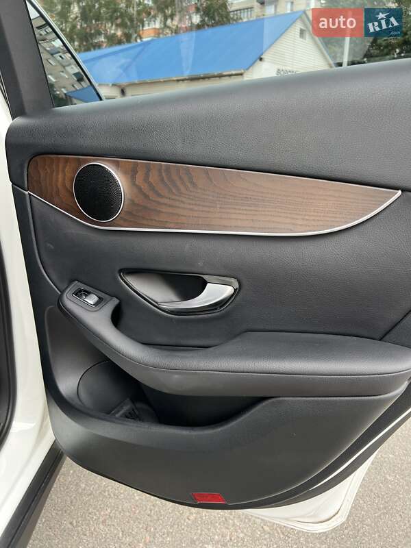 Mercedes-Benz GLC-Class 2020