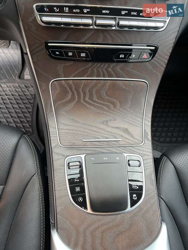 Mercedes-Benz GLC-Class 2020