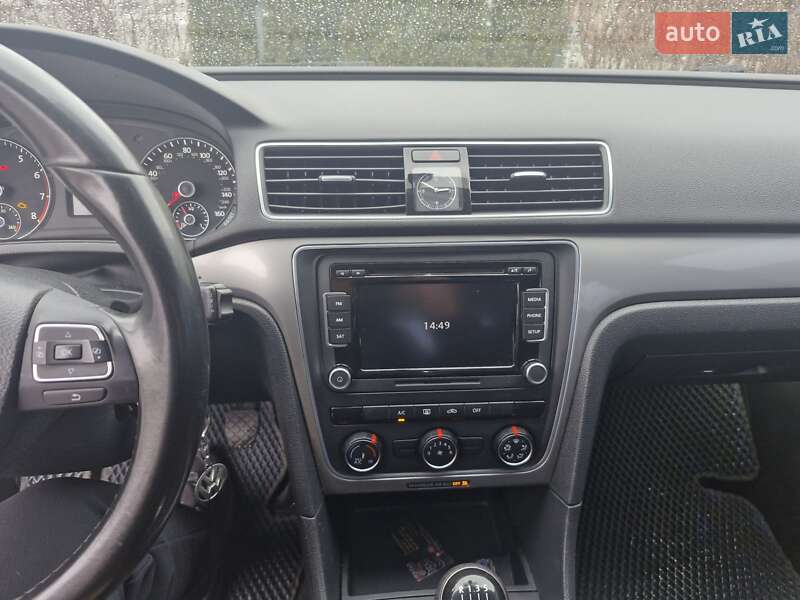 Volkswagen Passat 2015