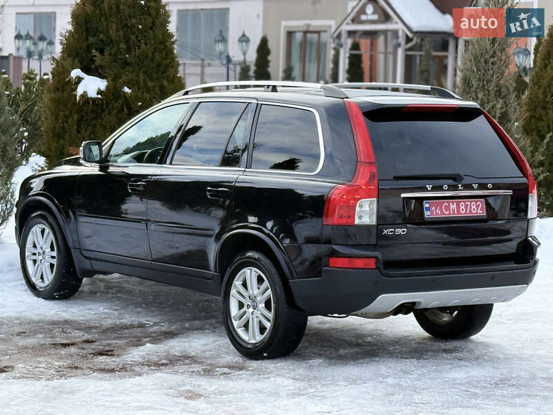 Volvo XC90 2011