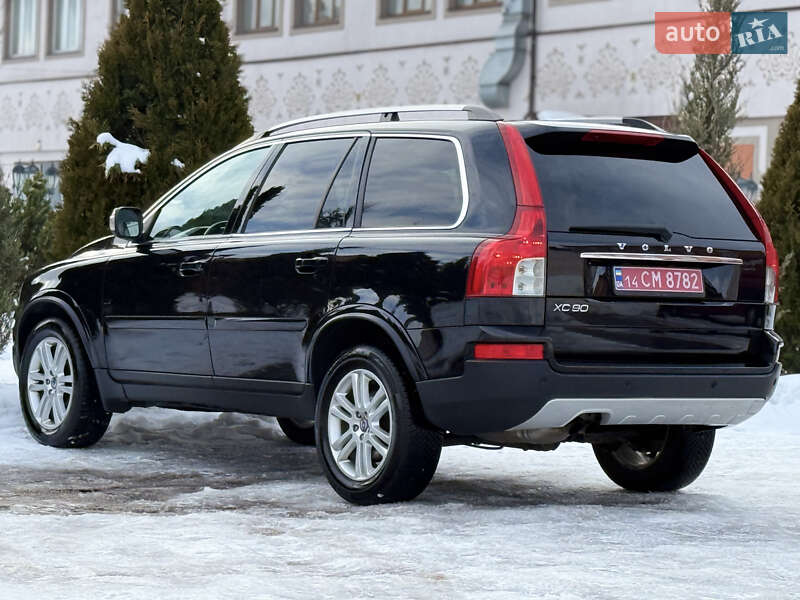 Volvo XC90 2011