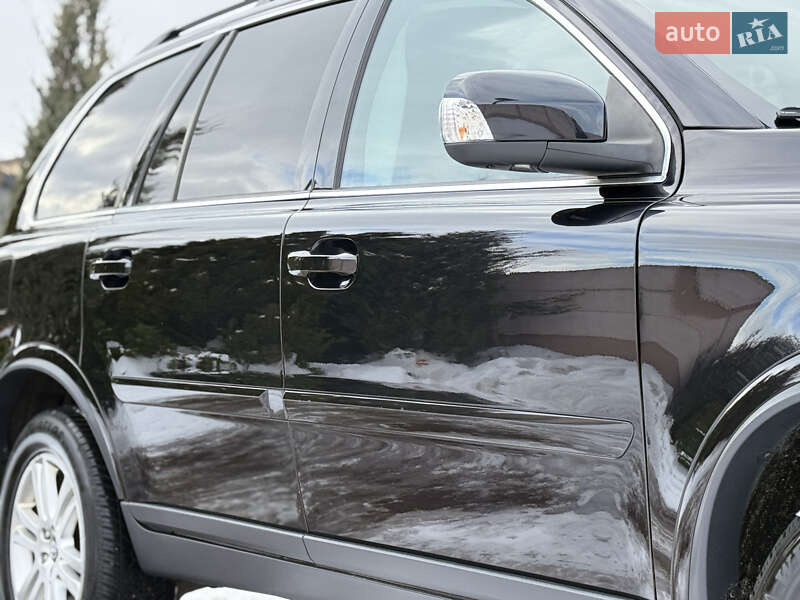 Volvo XC90 2011