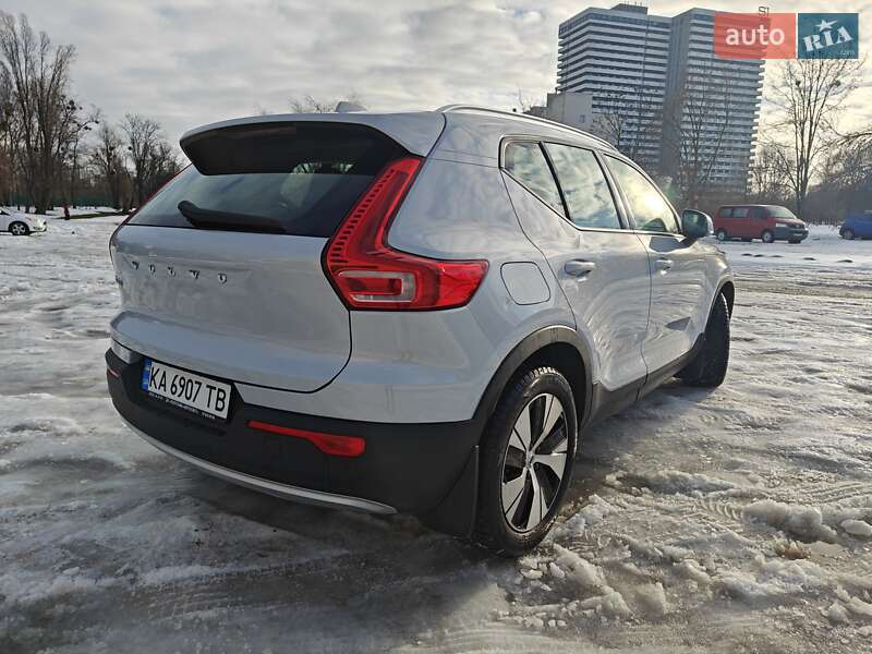 Volvo XC40 2021