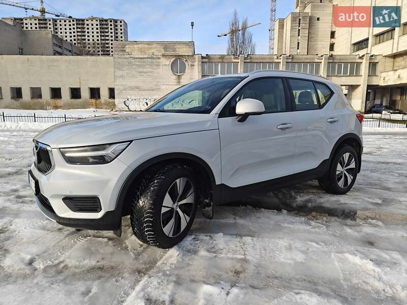 Volvo XC40 2021