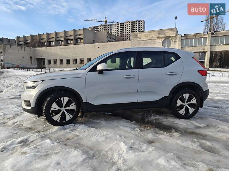 Volvo XC40 2021
