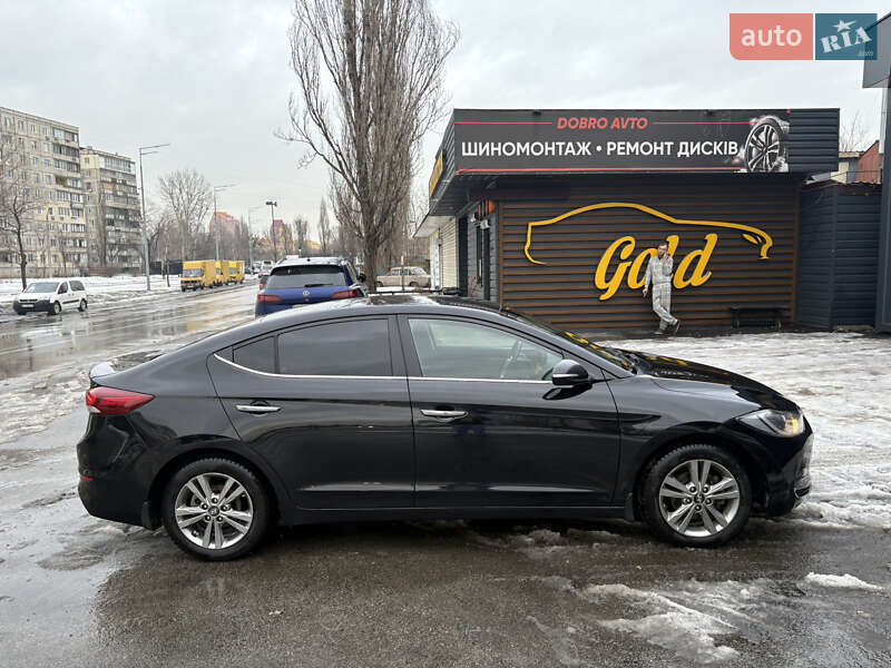 Hyundai Elantra 2017