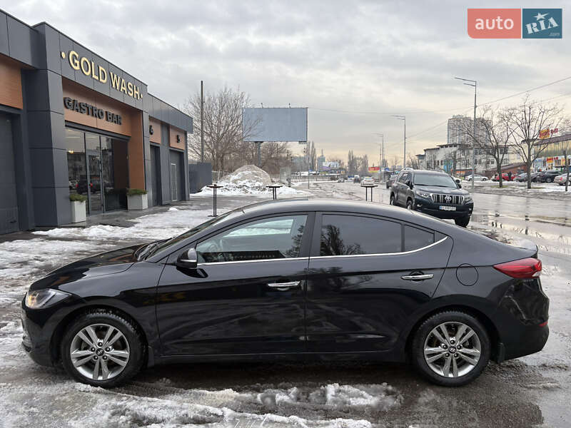 Hyundai Elantra 2017