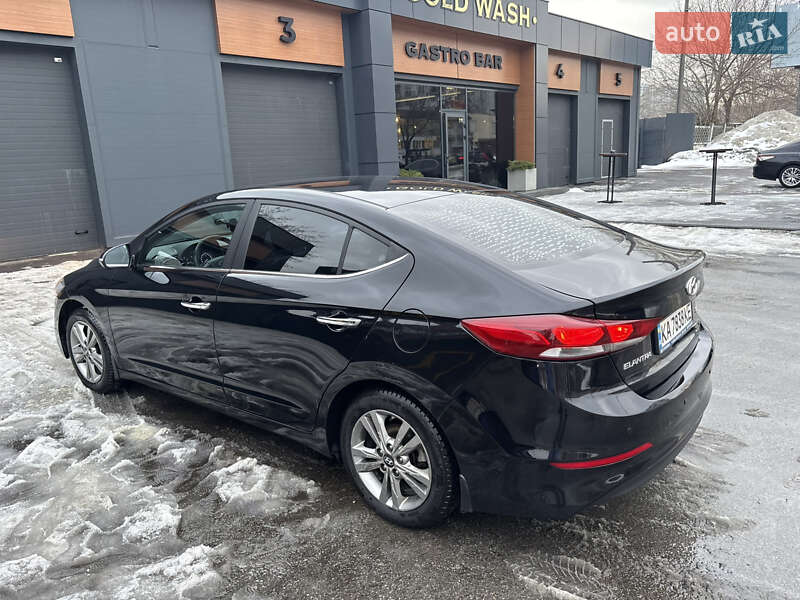 Hyundai Elantra 2017