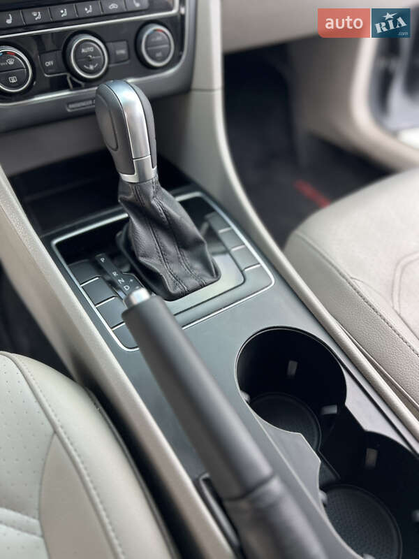 Volkswagen Passat 2016