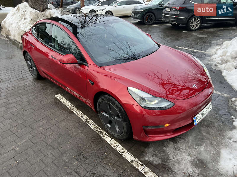 Tesla Model 3 2021