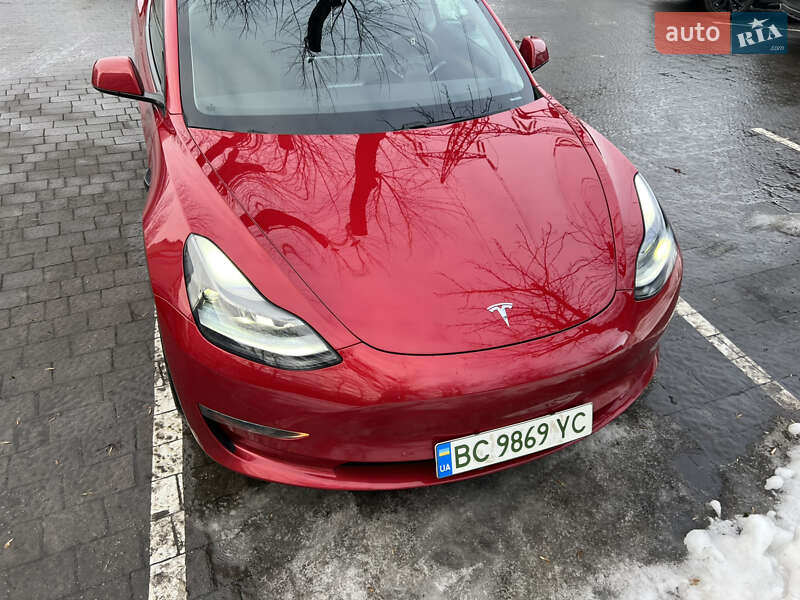 Tesla Model 3 2021