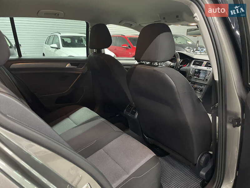 Volkswagen Golf 2015