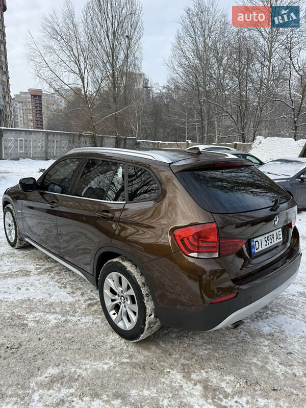 BMW X1 2012