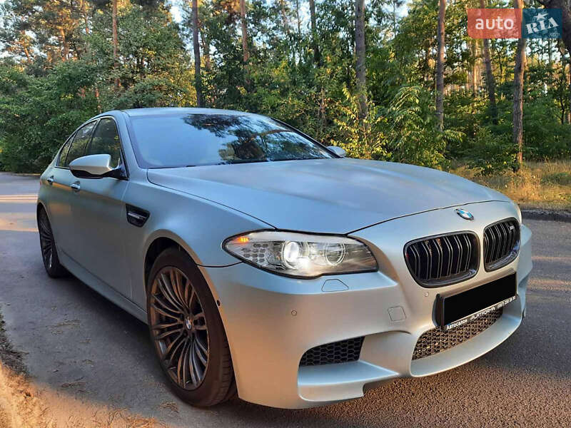 BMW M5 2012