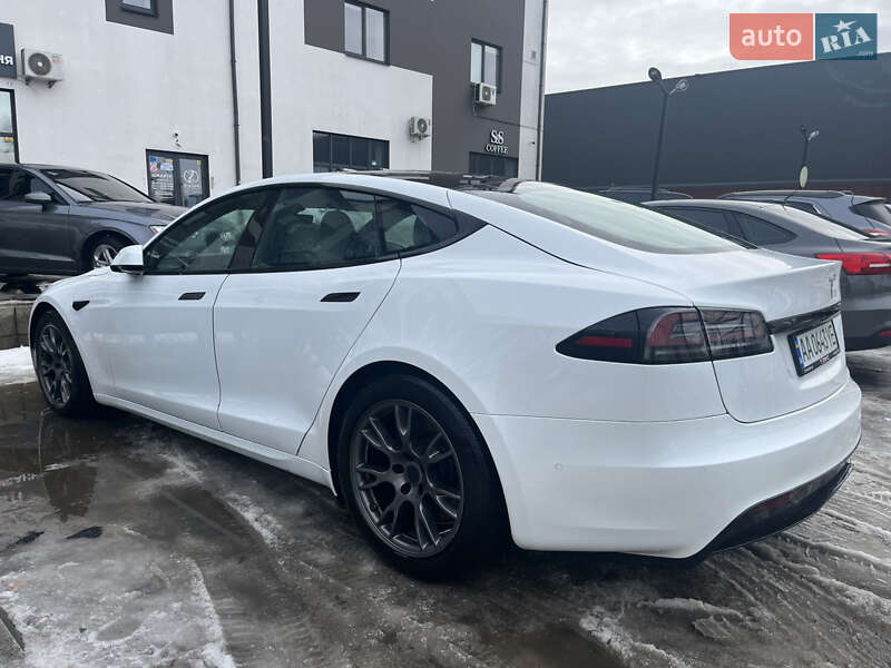 Tesla Model S 2022