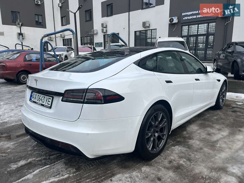 Tesla Model S 2022