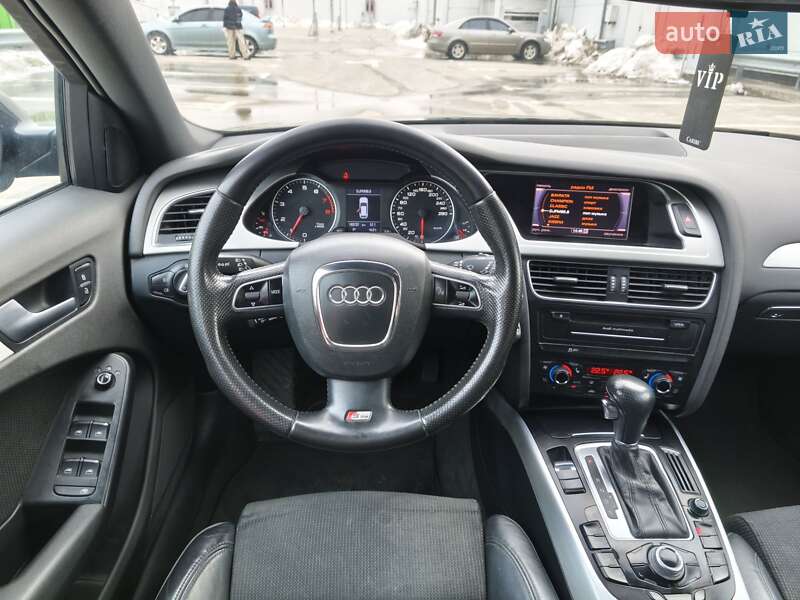 Audi A4 2011