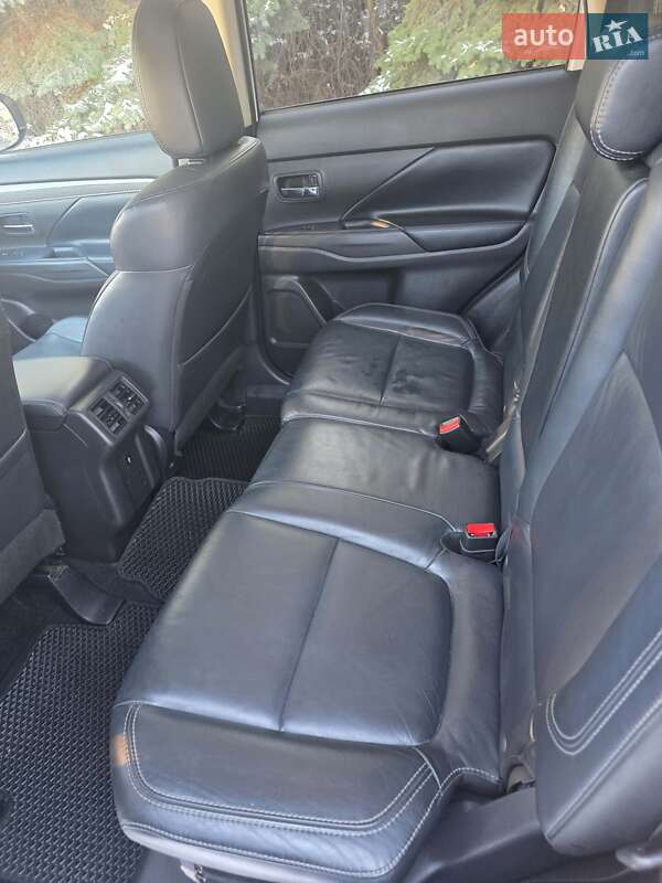 Mitsubishi Outlander 2019