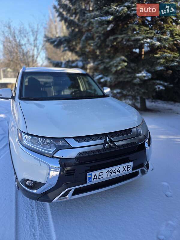 Mitsubishi Outlander 2019