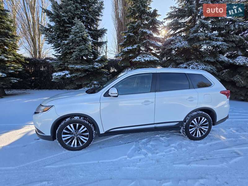 Mitsubishi Outlander 2019