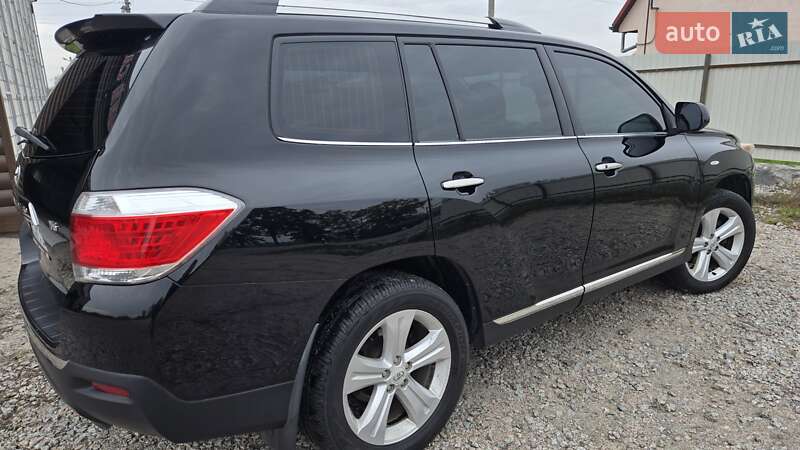 Toyota Highlander 2011