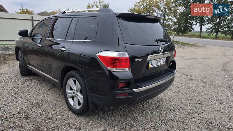 Toyota Highlander 2011