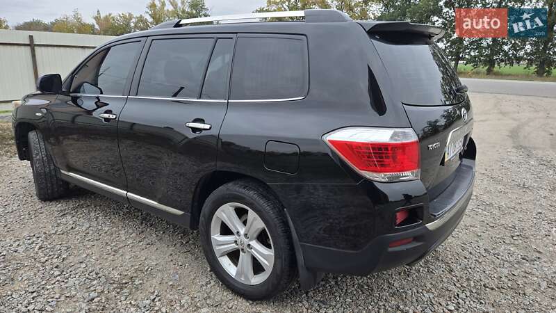 Toyota Highlander 2011