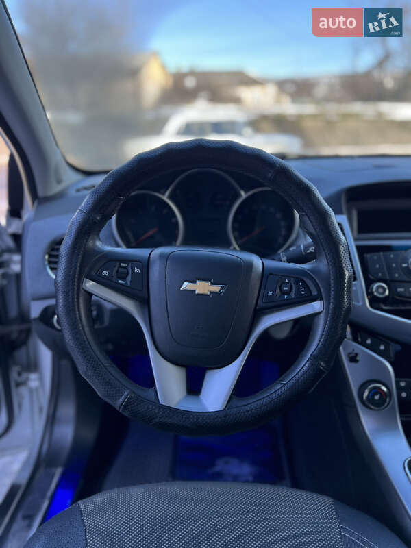 Chevrolet Cruze 2012