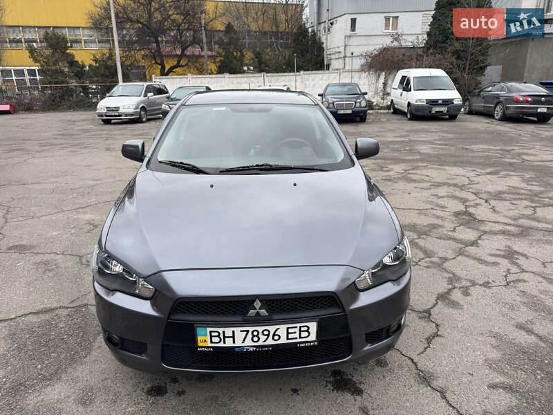 Mitsubishi Lancer 2011