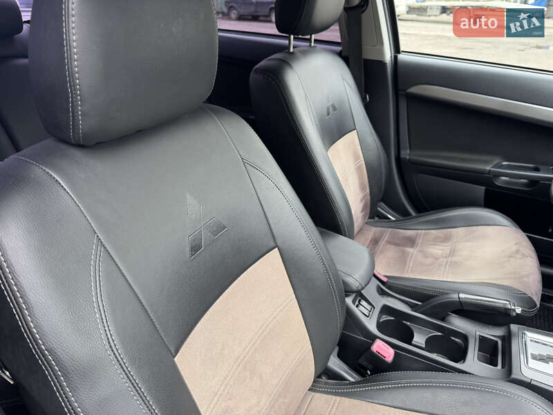 Mitsubishi Lancer 2011