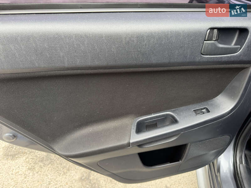 Mitsubishi Lancer 2011