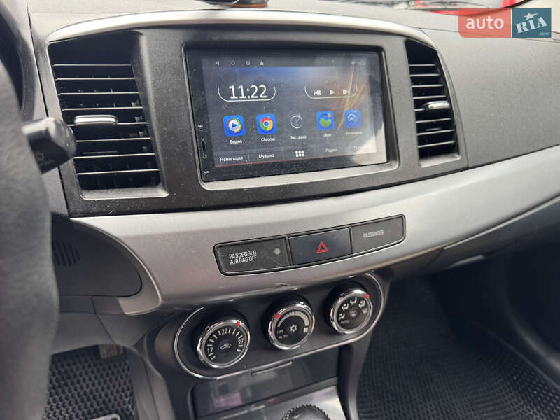 Mitsubishi Lancer 2011