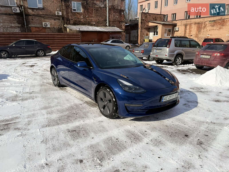 Tesla Model 3 2022