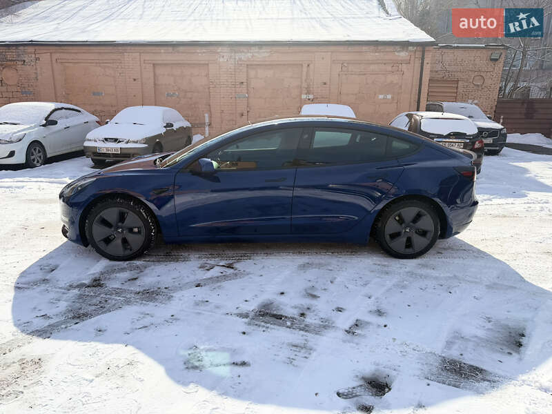 Tesla Model 3 2022
