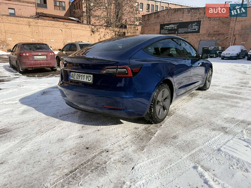 Tesla Model 3 2022